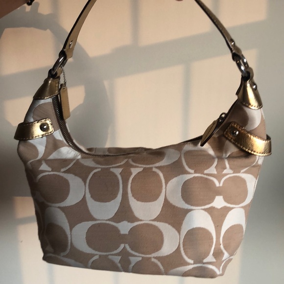 Authentic Coach Shoulder Bag - Picture 1 of 6
